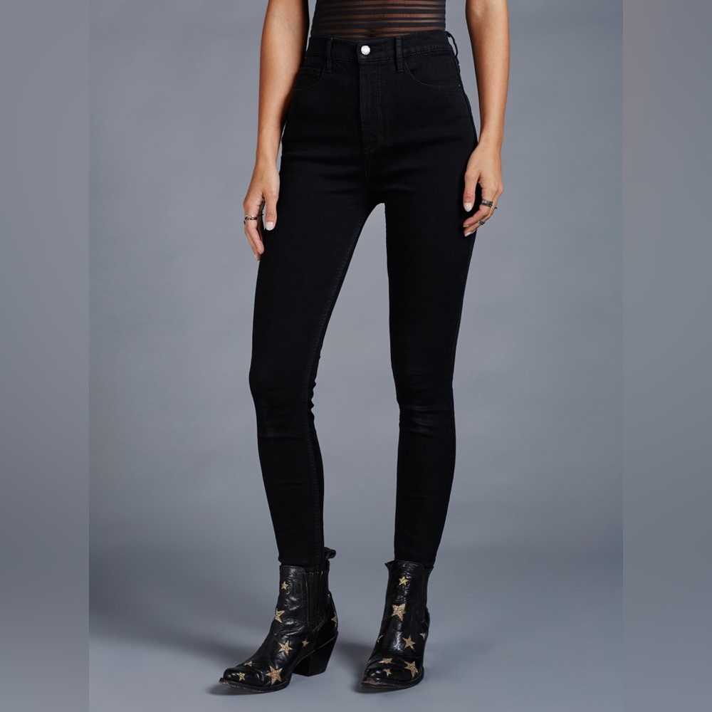 BRAND NEW FreePeople Cyndi High Rise Stretch Black Velvet Pants
